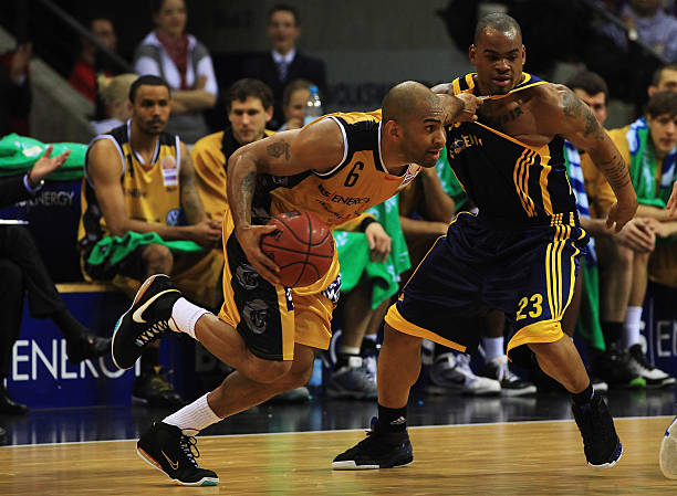 几乎凭一己 几乎凭一己