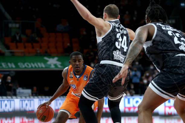 他的防守参 他的防守参