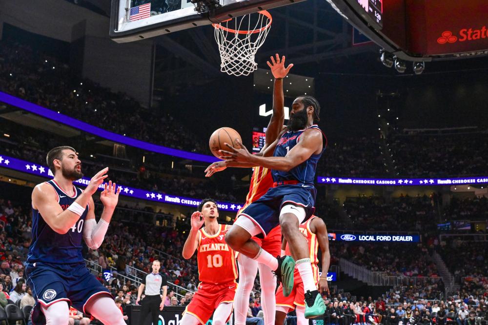 多名年轻球 多名年轻球