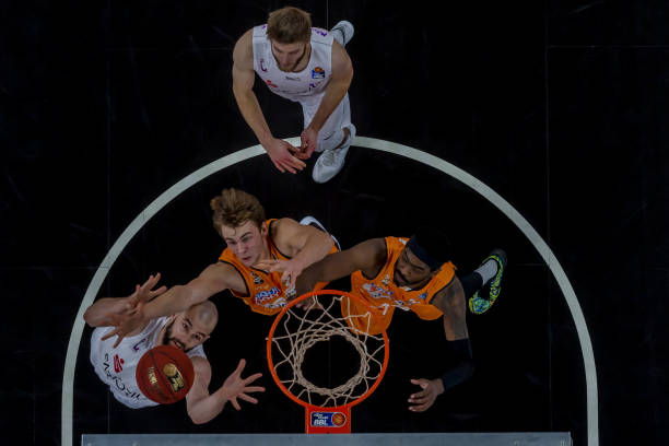 冲击余下的 冲击余下的