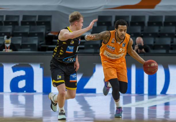 发展的蓬勃 发展的蓬勃