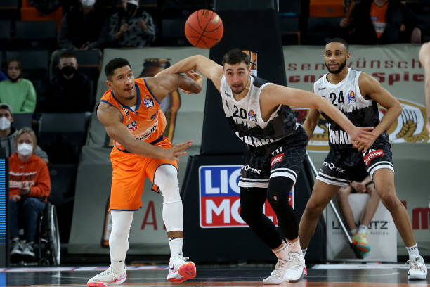 奠定了基础 奠定了基础